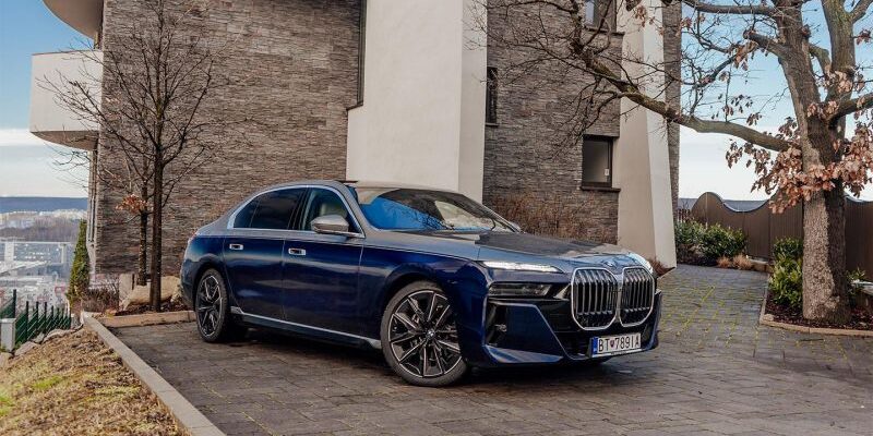 Во сколько обойдется владение премиум-седаном BMW 7 Series