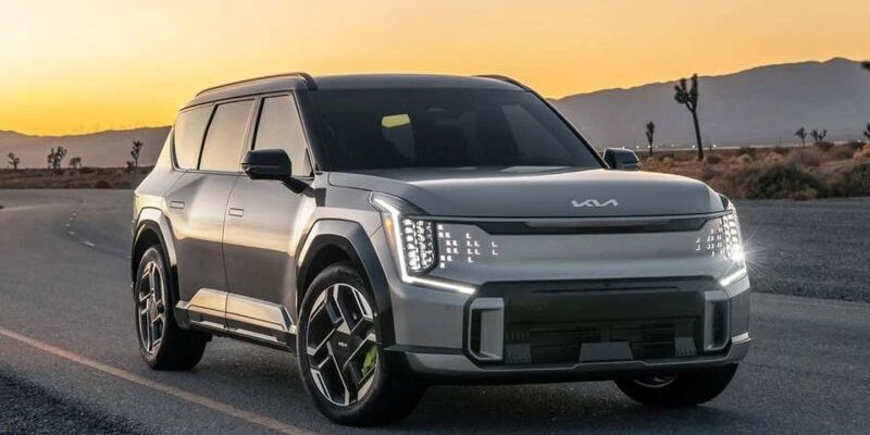 4,3 секунды до 100 км/ч. Представлен новый Kia EV9 GT