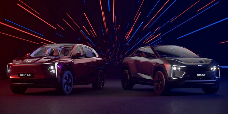 Индийская Mahindra анонсировала сразу два необычных кроссовера