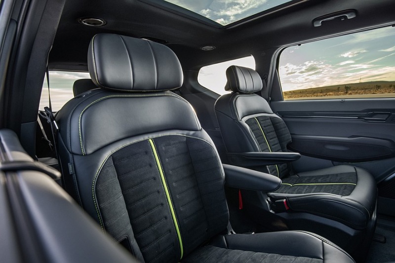 Kia EV9 получит спортивную версию GT с симулятором переключения передач
