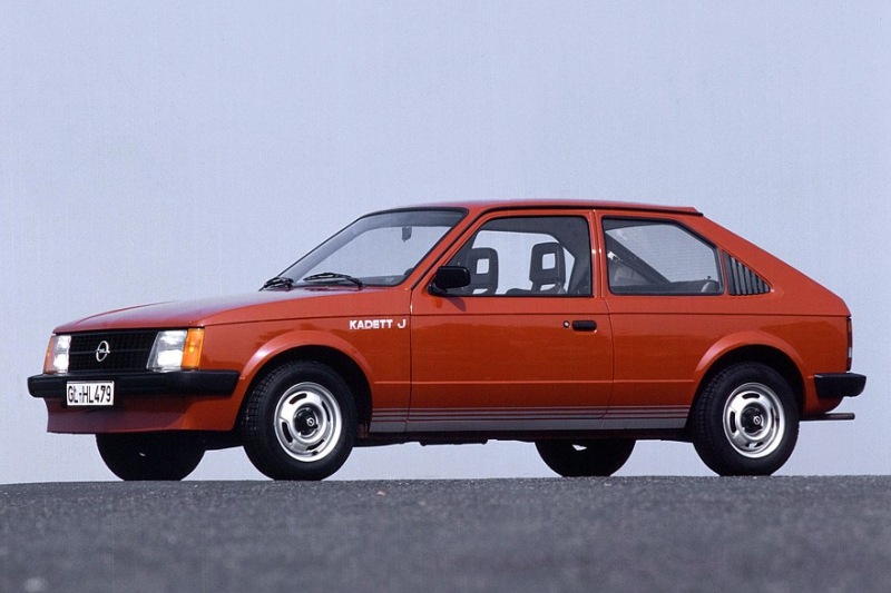 Маленький викинг: как появились Volvo серии 300 и чем здесь Renault и DAF