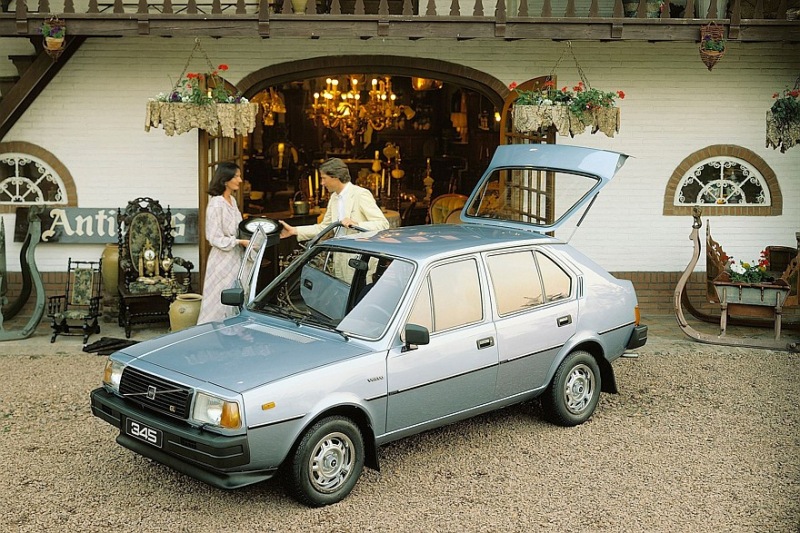 Маленький викинг: как появились Volvo серии 300 и чем здесь Renault и DAF