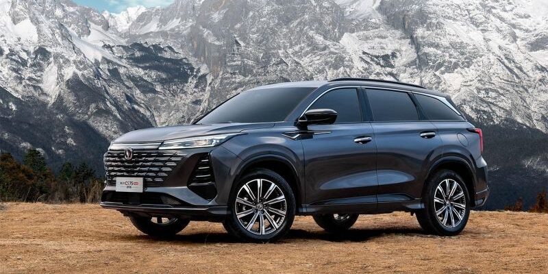 Новый Changan CS75 Plus оказался почти на ₽700 тыс. дороже прошлой версии