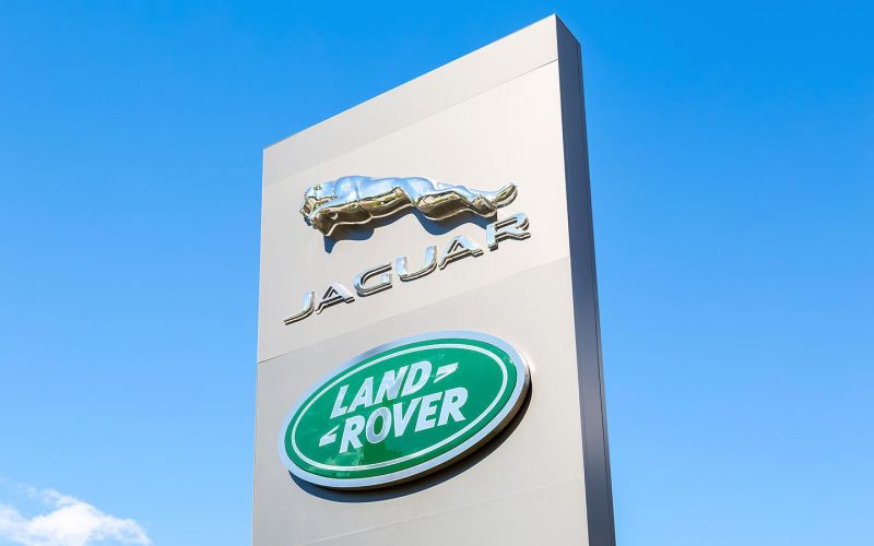 Топ-менеджеры России приобретают активы Jaguar Land Rover в стране
