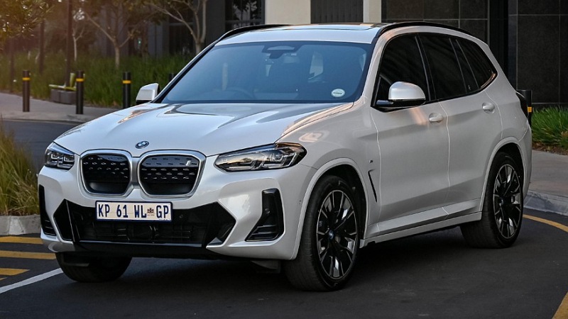 BMW iX3 нового поколения: первые изображения