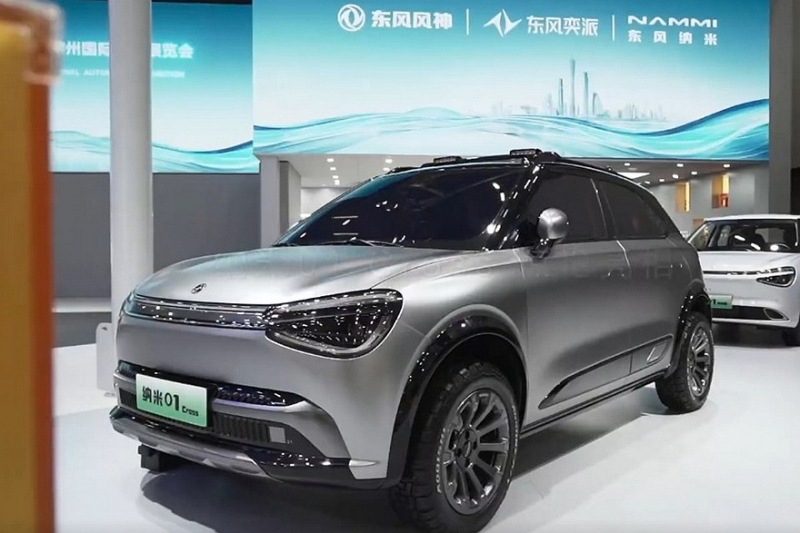 Стильный и экономичный хэтчбек South America 01 от Dongfeng трансформируется в кроссовер