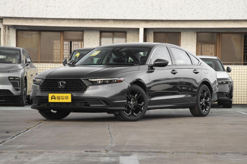 В России стартовала новая Honda Accord. Гарантия - 3 года