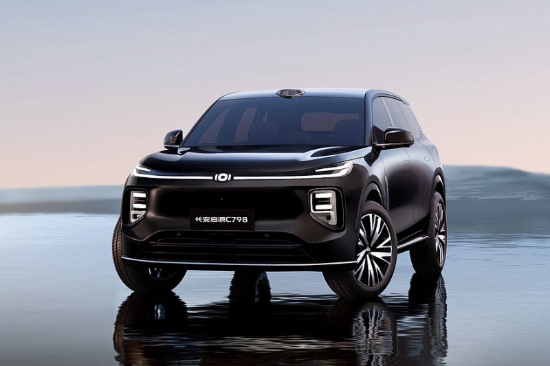 Новый кроссовер Changan Qiyuan C798: расшифровка салона