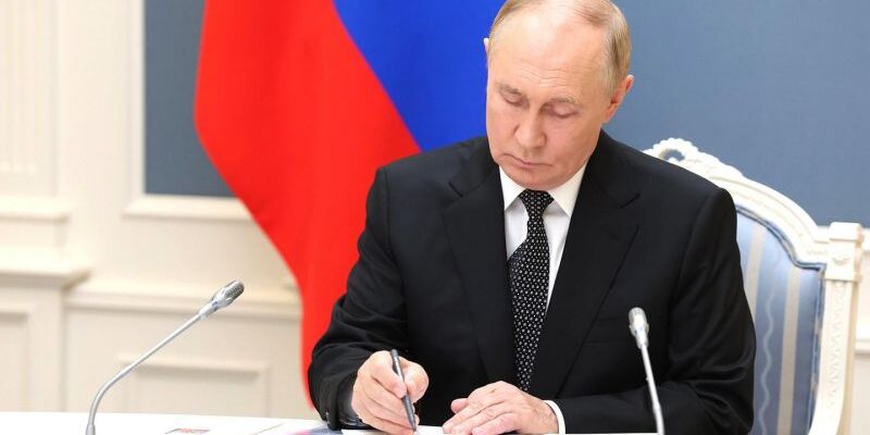 Путин утвердил увеличение штрафов за нарушения ПДД с 2025 года