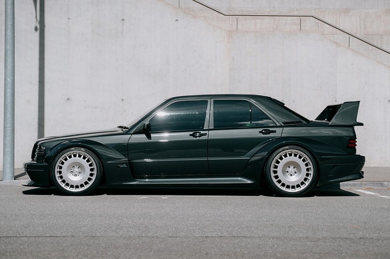 Расшифровка интерьера основателя AMG HWA Evo Restomod: стильно и дорого