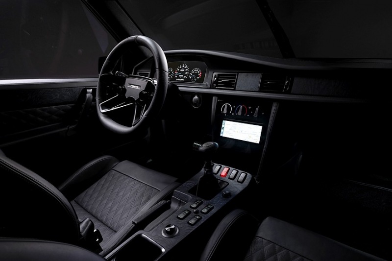 Расшифровка интерьера основателя AMG HWA Evo Restomod: стильно и дорого