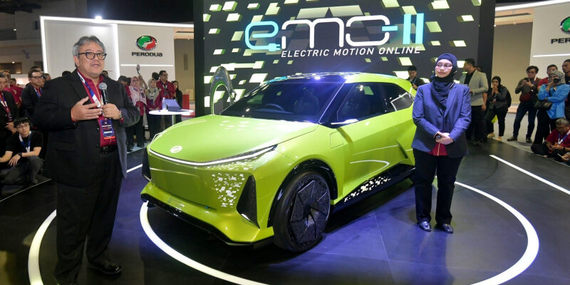 В Малайзии представлен национальный электромобиль под маркой Perodua