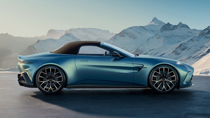 Aston Martin представляет родстер Vantage: технология, подобная купе, но всего на 60 кг тяжелее