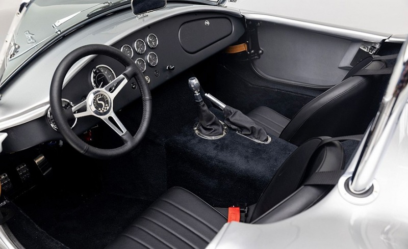 Родстер Factory Five Mk5: классика нового поколения для зрелых водителей