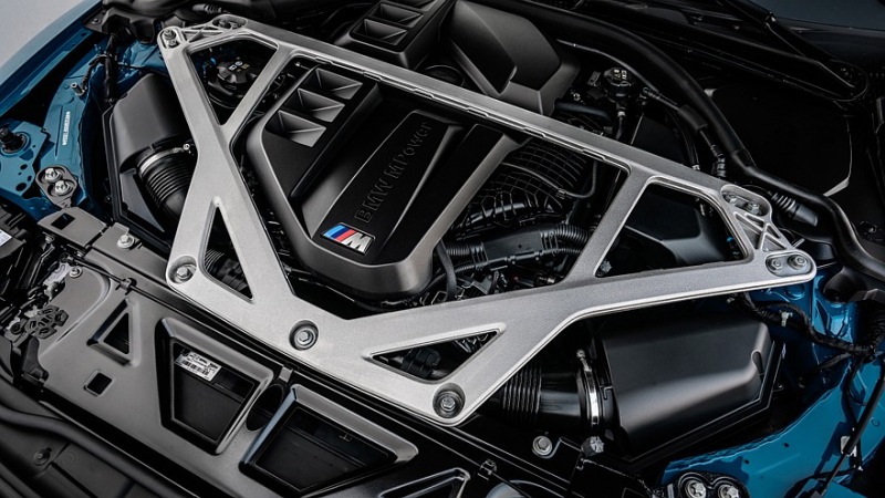 «Горячий» универсал BMW M3 CS: шестицилиндровый двигатель с двумя турбинами мощностью 550 лошадиных сил, разгон от 0 до 100 км/ч всего за 3,5 секунды
