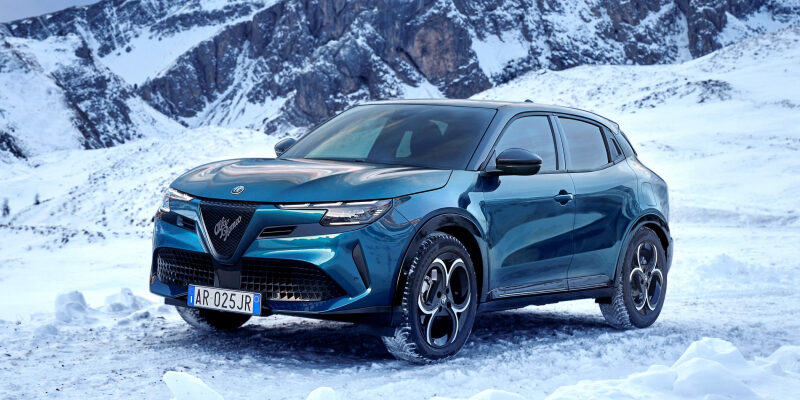 Как Джип, только красивее: Alfa Romeo Junior обзавёлся полноприводной версией Q4