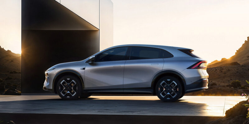 Кроссовер Xpeng G7: больше и дешевле обновлённой Tesla Model Y