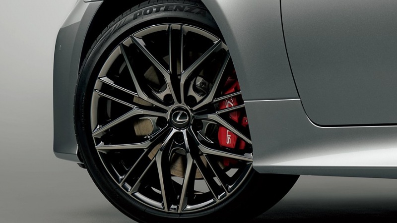 Lexus прощается с RC Coupe и RC F, производство завершится осенью