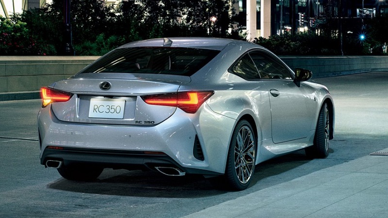 Lexus прощается с RC Coupe и RC F, производство завершится осенью