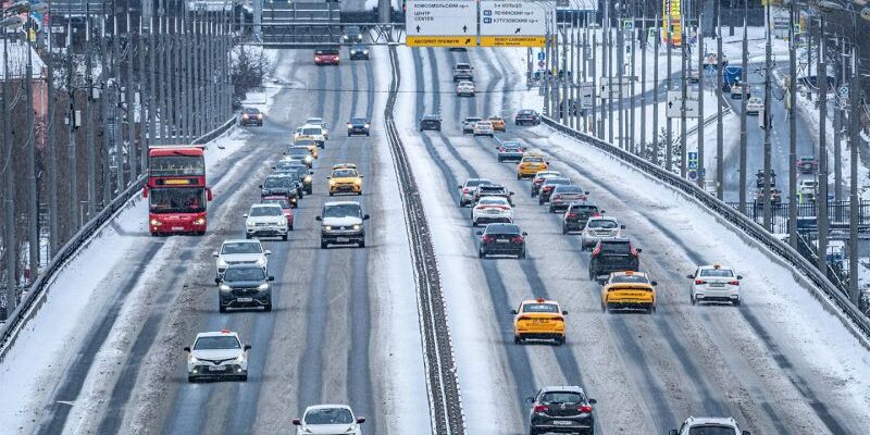 Новые штрафы, запреты, законы: что ждет автомобилистов в 2025 году