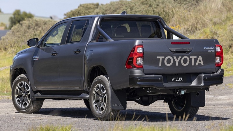 Новая Toyota Hilux: первые изображения