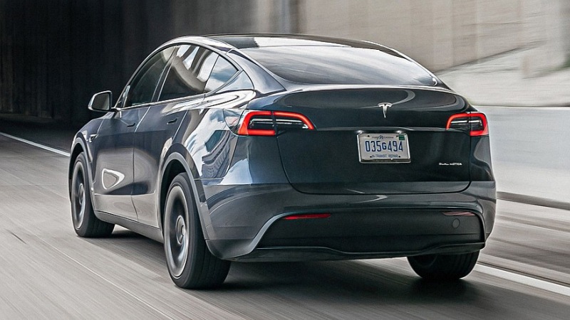 Обновленный кроссовер Tesla Model Y: первые изображения