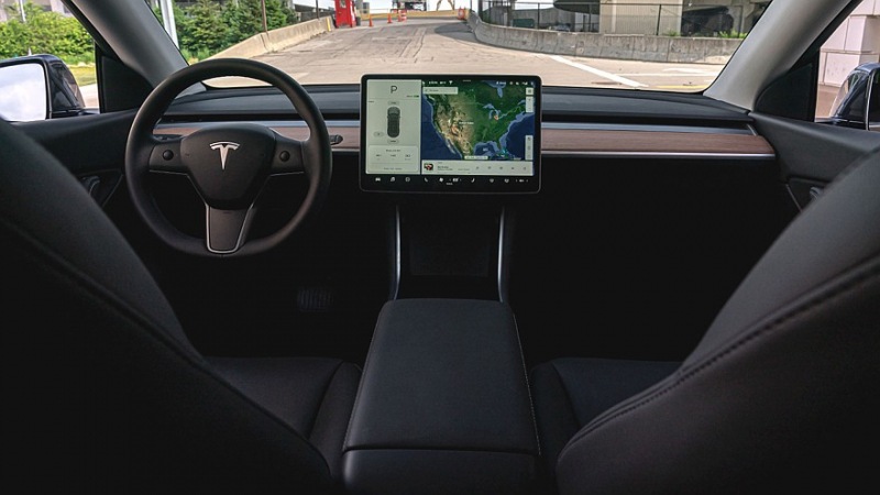 Обновленный кроссовер Tesla Model Y: первые изображения