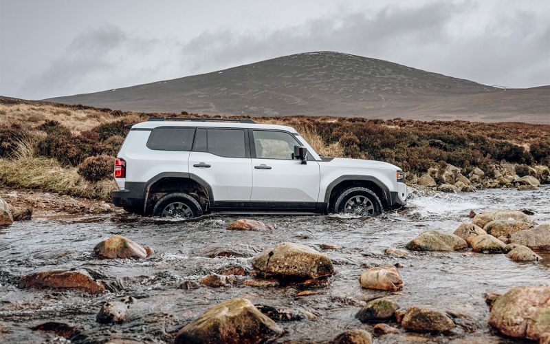 Первое знакомство с новым Land Cruiser Prado 250. Русские особенности