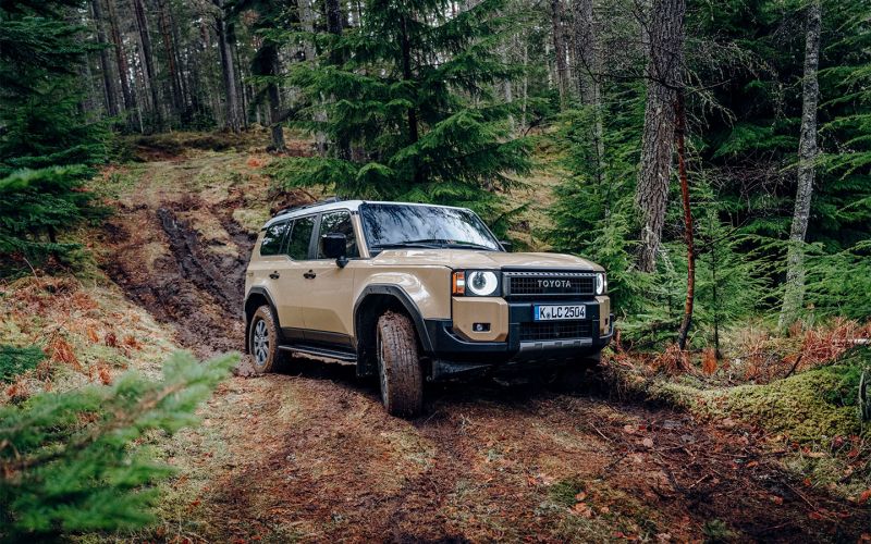 Первое знакомство с новым Land Cruiser Prado 250. Русские особенности