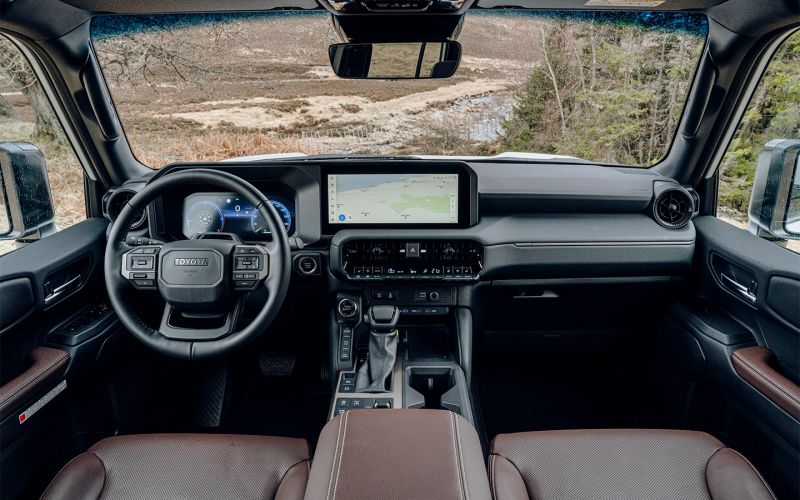 Первое знакомство с новым Land Cruiser Prado 250. Русские особенности