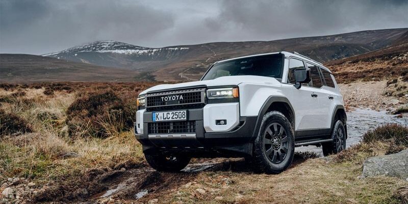 Первое знакомство с новым Land Cruiser Prado 250. Особые фишки для России