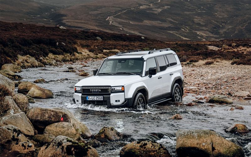 Первое знакомство с новым Land Cruiser Prado 250. Русские особенности