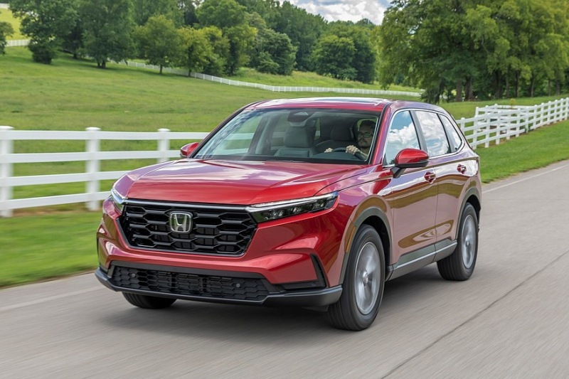 Редизайн принесет внедорожную версию Honda CR-V TrailSport, HR-V готовит новые обновления