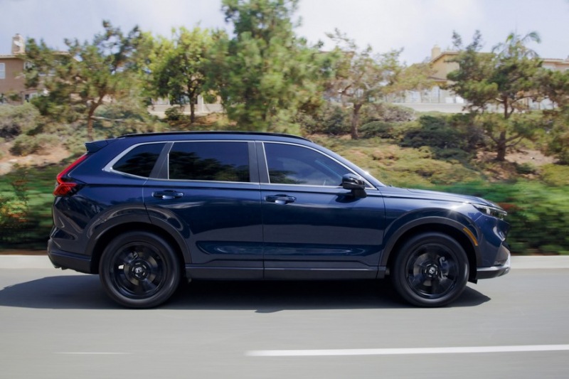 Редизайн принесет внедорожную версию Honda CR-V TrailSport, HR-V готовит новые обновления