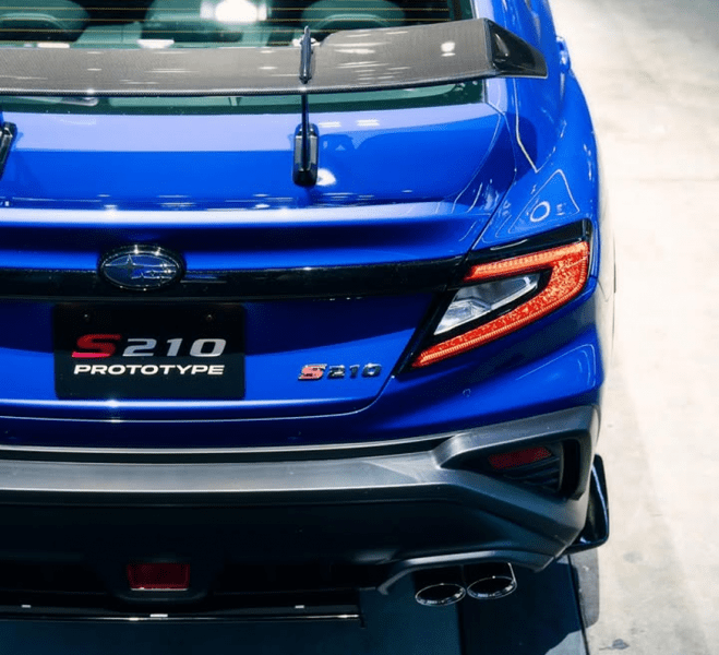 Седан Subaru WRX представляет специальную версию STI S210 с усиленным двигателем