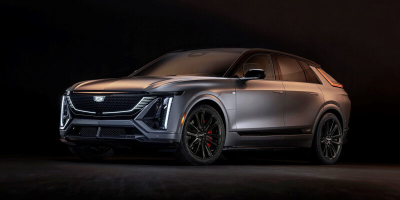 Спортивный кроссовер Cadillac Lyriq-V: трековый режим и уникальный саундтрек