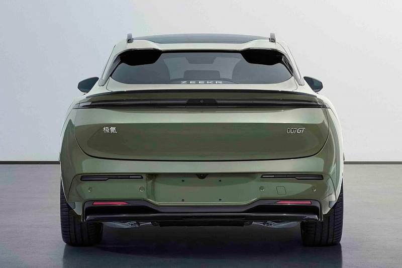 Geely Zeekr 007GT универсал: новые фото и подробности