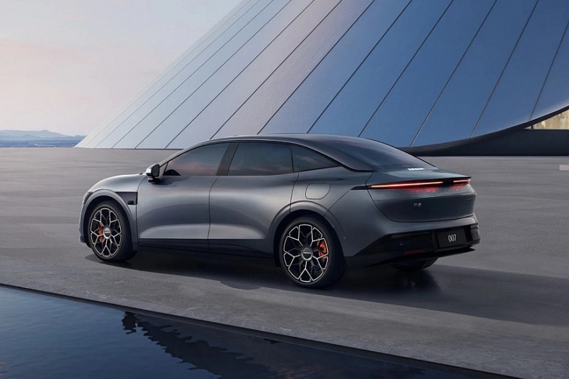 Geely Zeekr 007GT универсал: новые фото и подробности