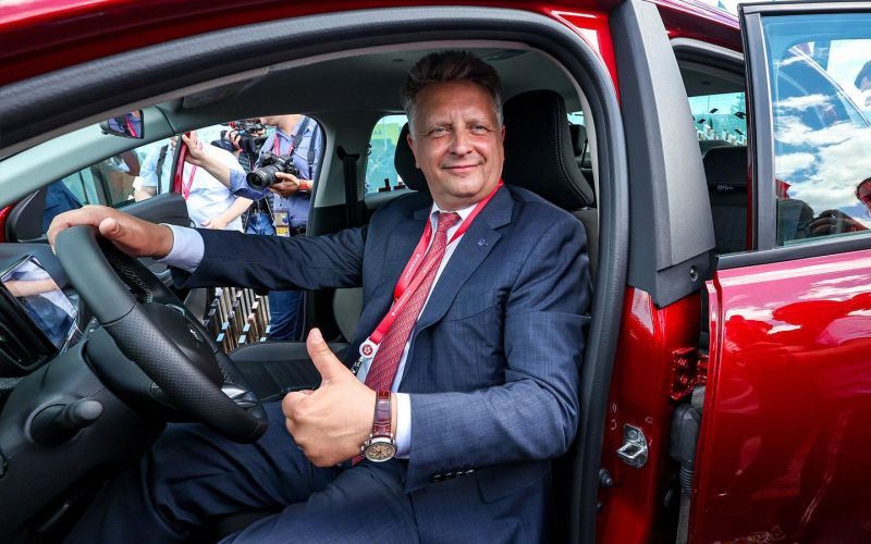 Уровень инфляции составляет 10%. Гендиректор «АвтоВАЗа» объявил о снижении цен на модели Lada
