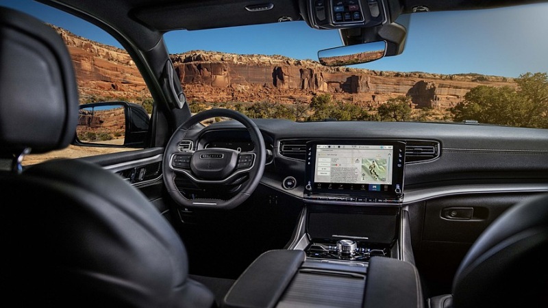 Продажи Jeep Wagoneer падают, запуск версии Overland Expedition