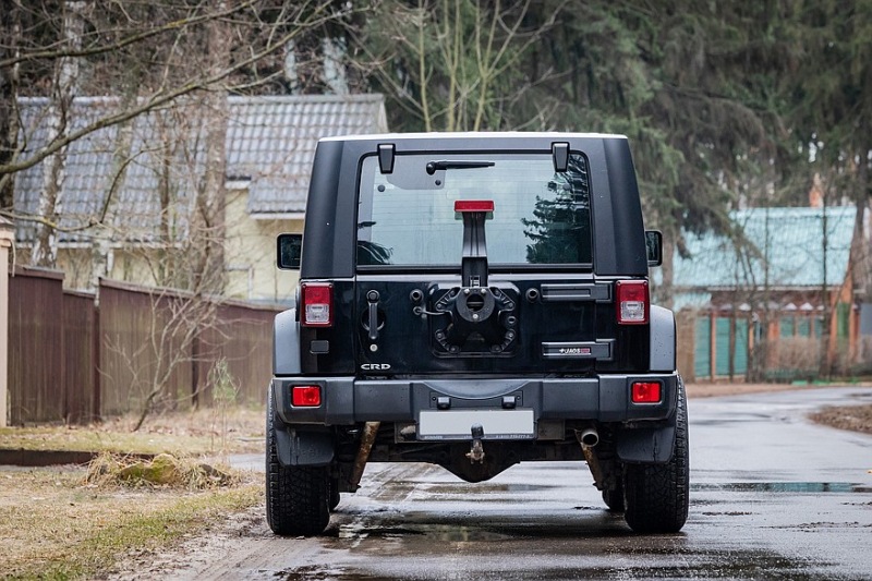 Подержанный Jeep Wrangler 3-го поколения JK: шасси как у строительной модели, отказы двигателя — обычное дело