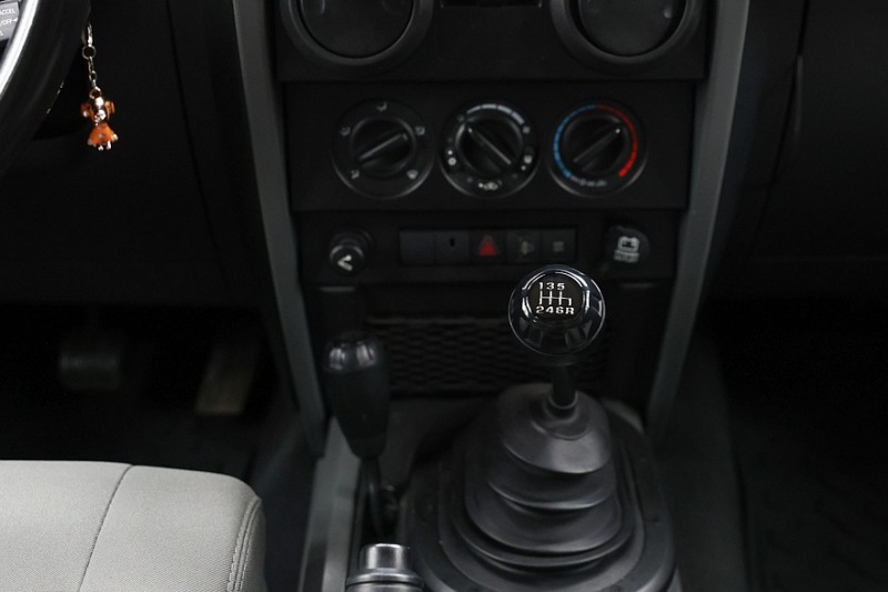 Подержанный Jeep Wrangler 3-го поколения JK: шасси как у строительной модели, отказы двигателя — обычное дело