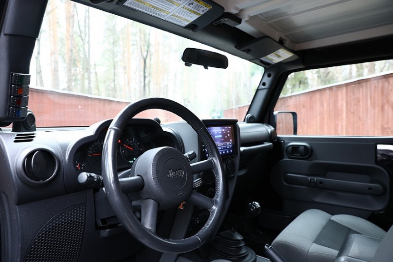 Подержанный Jeep Wrangler 3-го поколения JK: шасси как у строительной модели, отказы двигателя — обычное дело