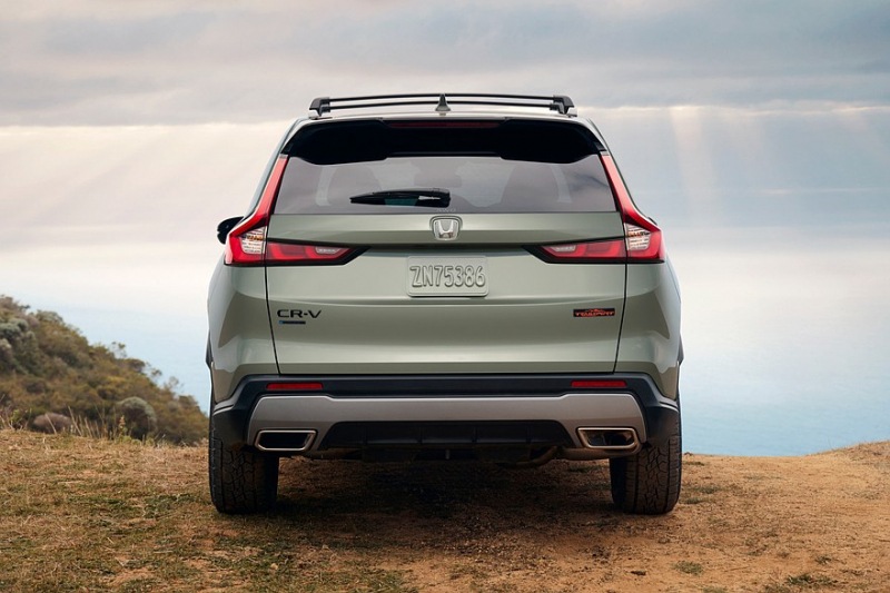 Кроссовер Honda CR-V брёл «внедорожную» версию TrailSport, есть и другие обновки