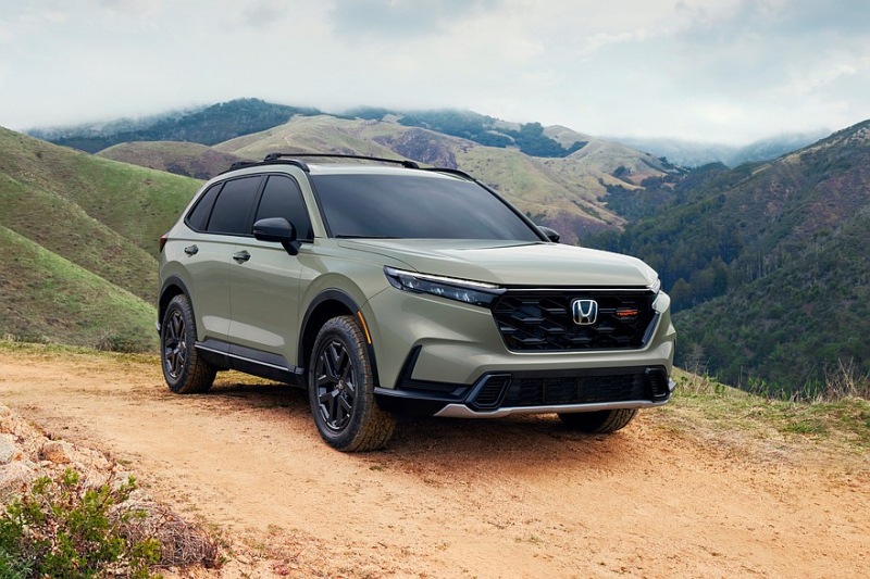 Кроссовер Honda CR-V брёл «внедорожную» версию TrailSport, есть и другие обновки