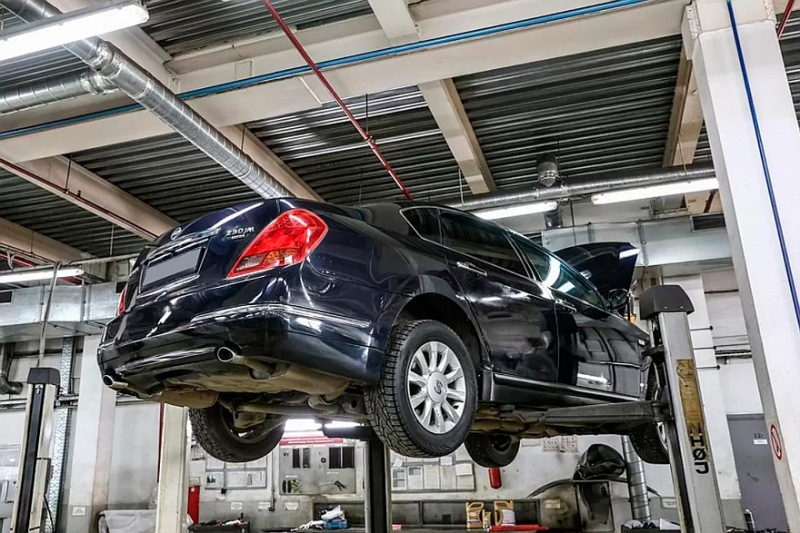 Утечки масла и дюжина владельцев: ремонт и обслуживание Nissan Teana I (J31