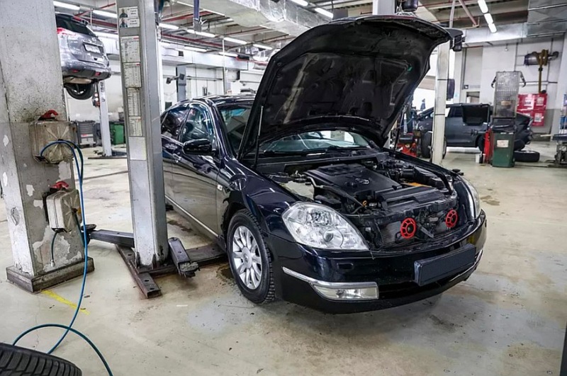 Утечки масла и дюжина владельцев: ремонт и обслуживание Nissan Teana I (J31
