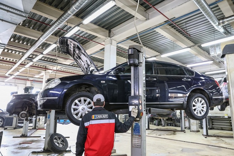 Утечки масла и дюжина владельцев: ремонт и обслуживание Nissan Teana I (J31