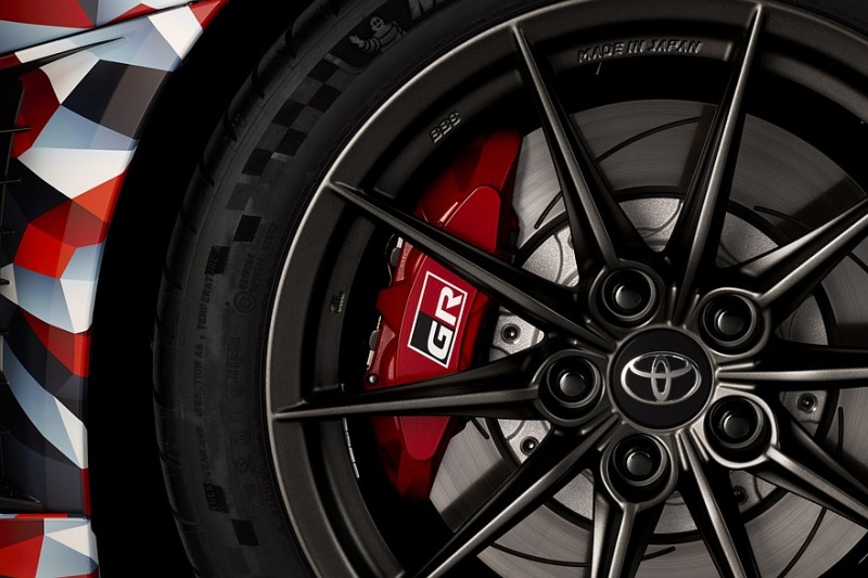 Toyota готовит трековую версию хэтчбека GR Corolla: первые официальные фотографии
