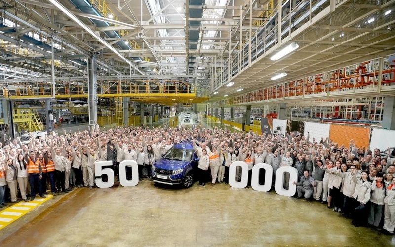 50 000 экземпляров. АвтоВАЗ выпускает юбилейную версию Lada Largus